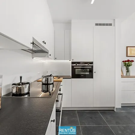 Sealise - Spacious House By The Dunes In Westende Casa de Férias *