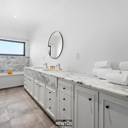 Sealise - Spacious House By The Dunes In Westende